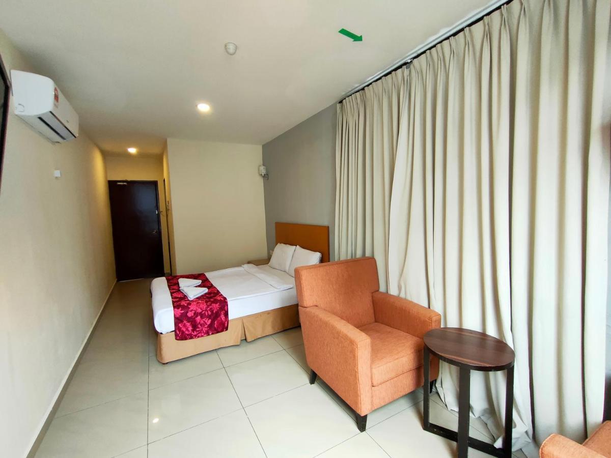 Mrc Hotel Melaka Raya Malacca Exterior foto